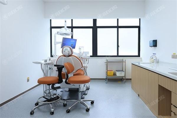 成都人南新橋口腔醫院